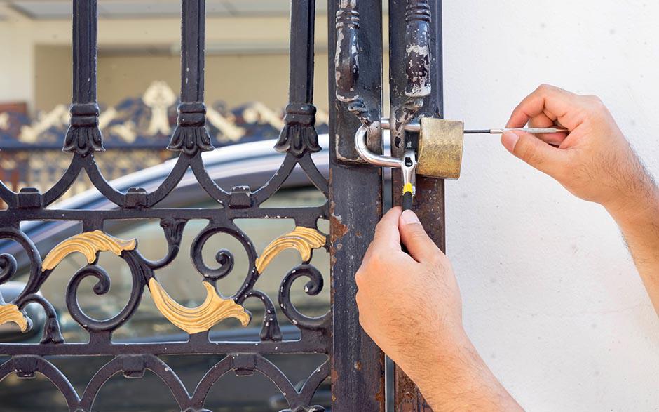 trouver un serrurier honnete Paris 14